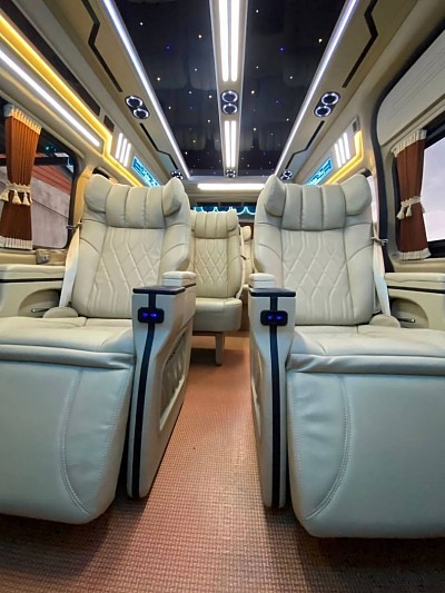 Van Transfer Airports